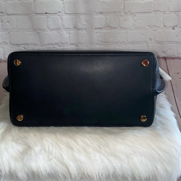 Michael Kors JANE Tote/JET SET TRAVEL 3Qtr Zip Wallet 2pc Set - Picture 5 of 8